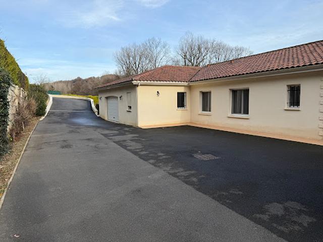 Vente Maison 6 pièces 185 m2 Figeac