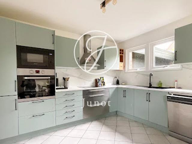 Vente Maison 6 pièces 185 m2 Genech