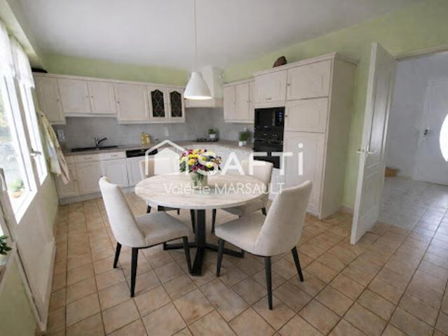 Vente Maison 6 pièces 185 m2 Luynes