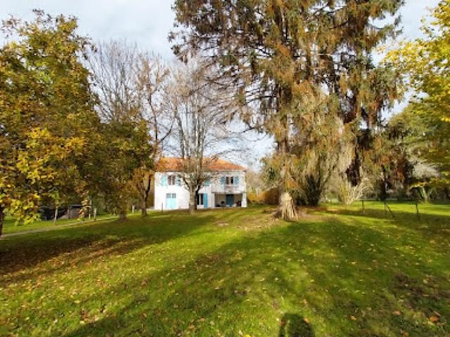 Vente Maison 6 pièces 185 m2 Saint Astier