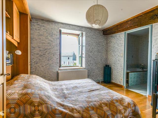 Vente Maison 6 pièces 185 m2 Sainte Feyre