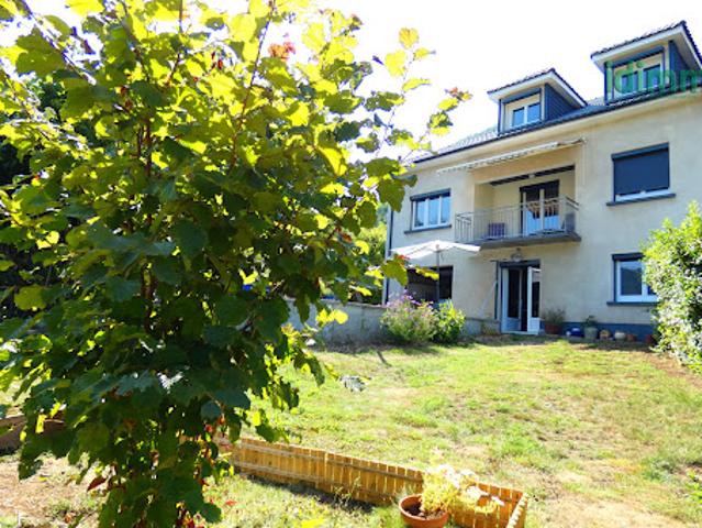 Vente Maison 6 pièces 185 m2 Vic sur Cère