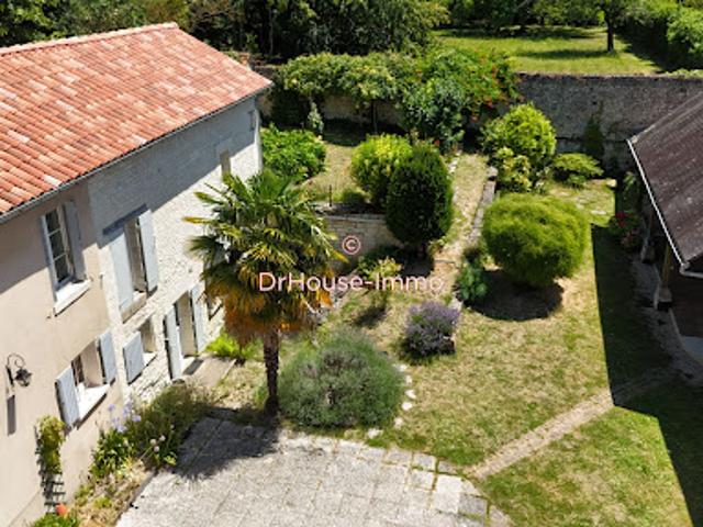 Vente Maison 6 pièces 186 m2 Monts sur Guesnes
