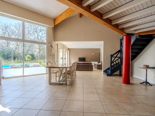 Vente Maison 6 pièces 186 m2 Arsac