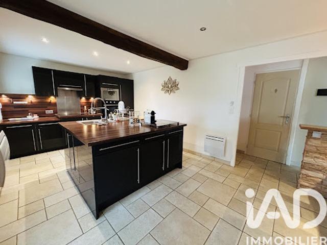 Vente Maison 6 pièces 186 m2 Saint Paër