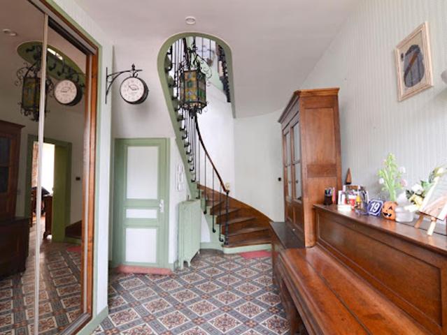Vente Maison 6 pièces 186.9 m2 Jouy le Châtel