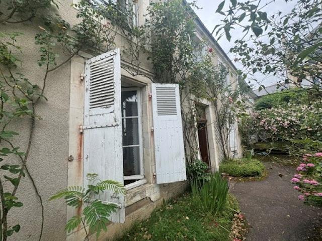 Vente Maison 6 pièces 187 m2 Montmorillon