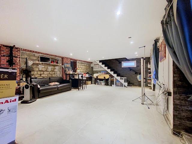 Vente Maison 6 pièces 187 m2 Chennevieres sur marne