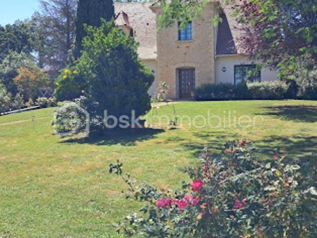 Vente Maison 6 pièces 188 m2 Saint Sulpice de Roumagnac