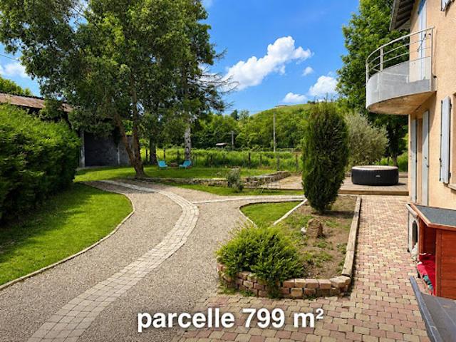 Vente Maison 6 pièces 189.33 m2 Savigny