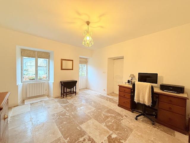 Vente Maison 6 pièces 180 m2 Aubeterre sur Dronne