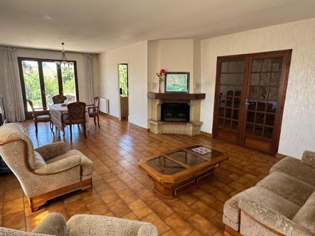 Vente Maison 6 pièces 180 m2 Acheres