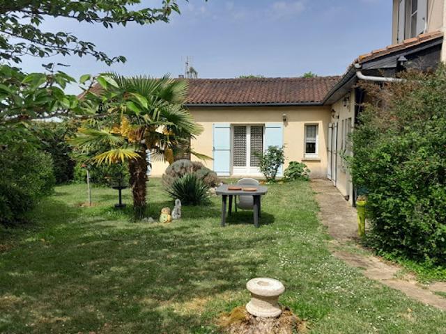 Vente Maison 6 pièces 180 m2 Aigre