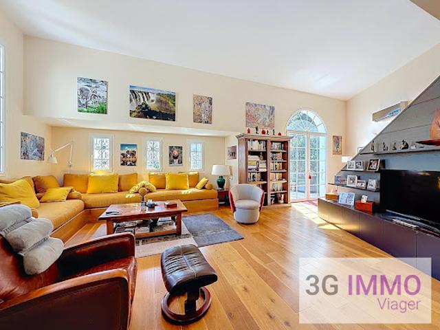 Vente Maison 6 pièces 180 m2 Bastia