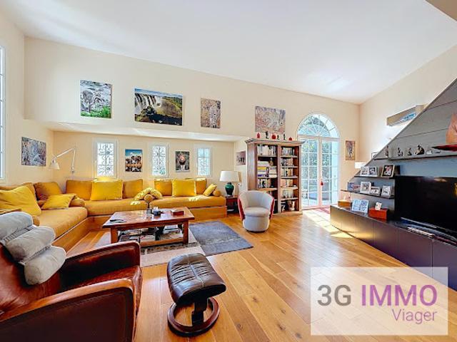 Vente Maison 6 pièces 180 m2 Bastia