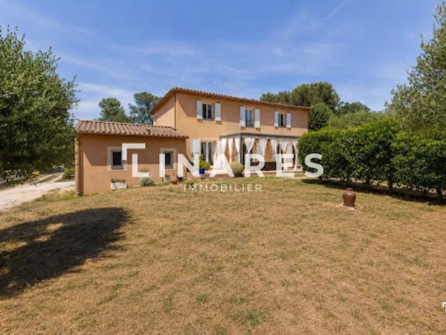 Vente Maison 6 pièces 180 m2 Belcodène