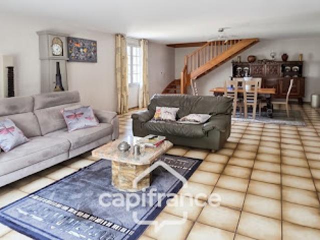 Vente Maison 6 pièces 180 m2 Cazaubon