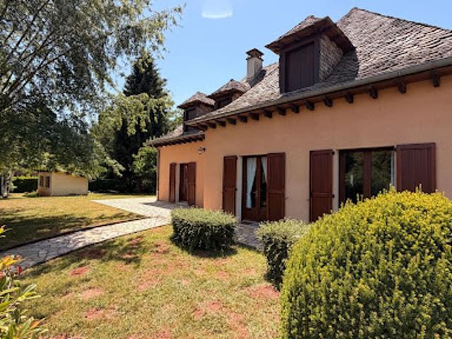 Vente Maison 6 pièces 180 m2 Clairvaux d'Aveyron