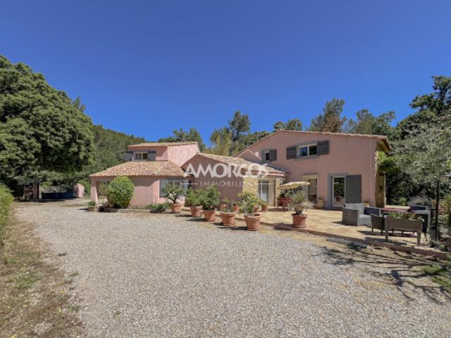 Vente Maison 6 pièces 180 m2 Le Beausset