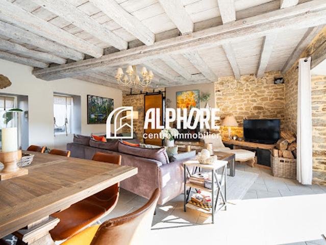 Vente Maison 6 pièces 180 m2 Le Temple de Bretagne