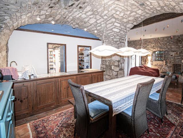 Vente Maison 6 pièces 180 m2 Lodeve