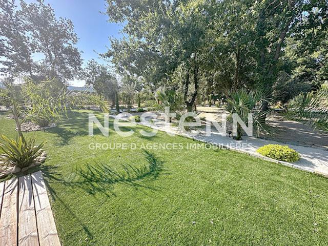 Vente Maison 6 pièces 180 m2 Plan de la Tour