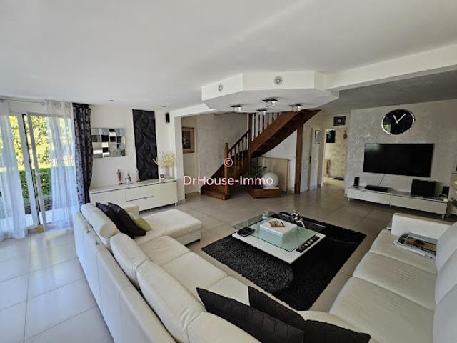 Vente Maison 6 pièces 180 m2 Renève