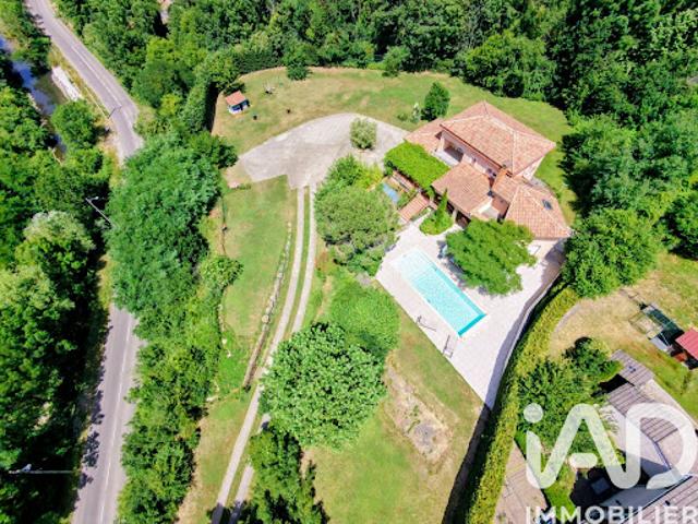 Vente Maison 6 pièces 180 m2 La Tour en Jarez