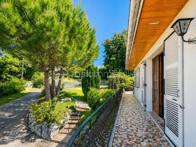 Vente Maison 6 pièces 180 m2 Saint Genix les Villages