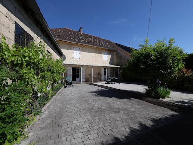 Vente Maison 6 pièces 180 m2 Saint Hymetière