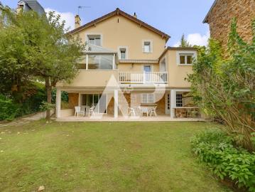 Vente Maison 6 pièces 180 m2 Sevres