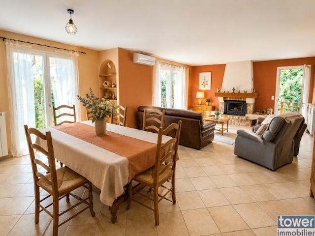 Vente Maison 6 pièces 181 m2 Villefranche de Rouergue