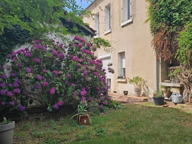 Vente Maison 6 pièces 182 m2 Bourges