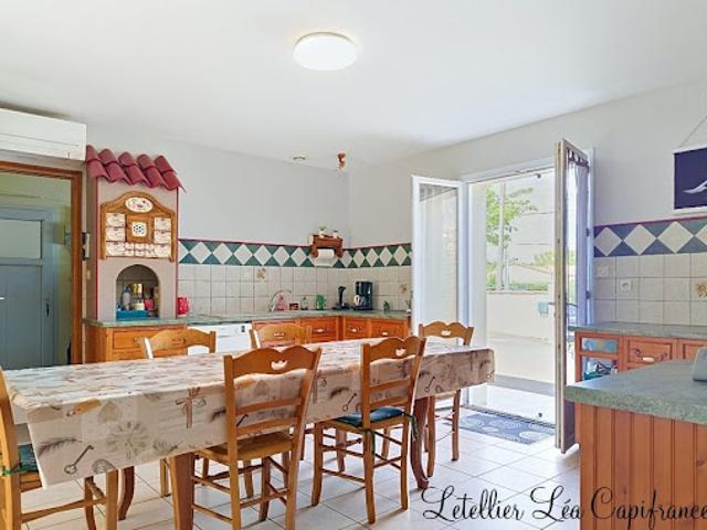 Vente Maison 6 pièces 182 m2 Chantecorps