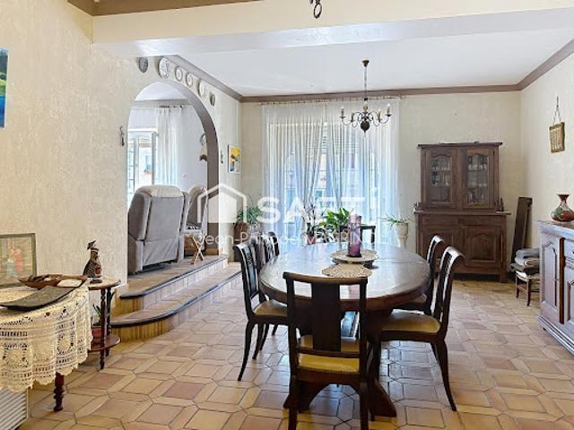 Vente Maison 6 pièces 182 m2 Fougax et Barrineuf
