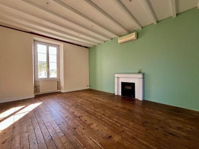 Vente Maison 6 pièces 182 m2 Fressines