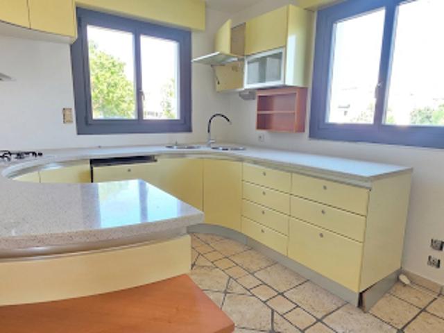 Vente Maison 6 pièces 182 m2 Saint Sulpice de Royan