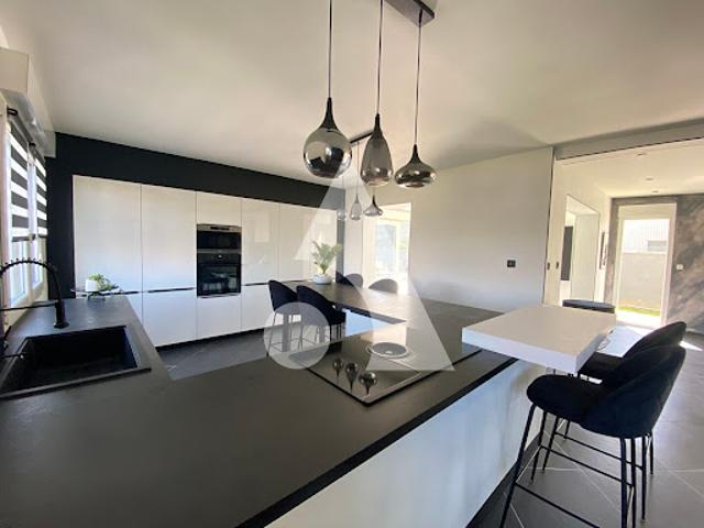 Vente Maison 6 pièces 183 m2 Bessoncourt