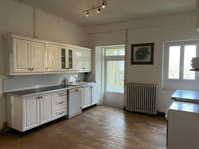 Vente Maison 6 pièces 183 m2 Ecuras