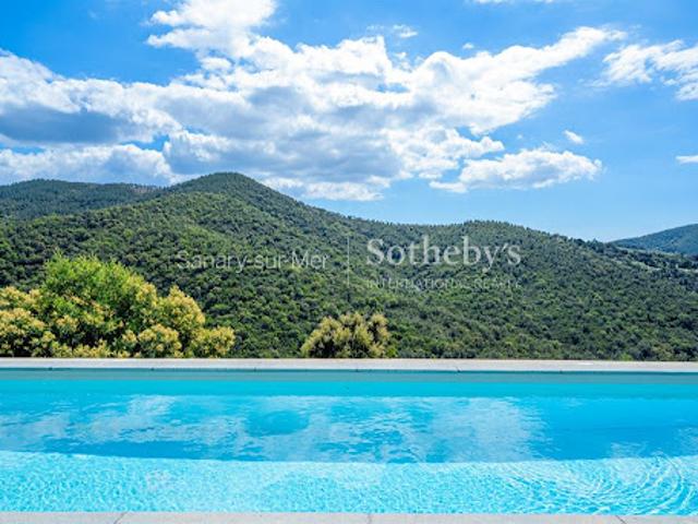 Vente Maison 6 pièces 183 m2 La Londe les Maures