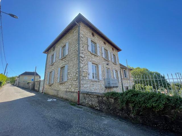 Vente Maison 6 pièces 183 m2 Sermérieu