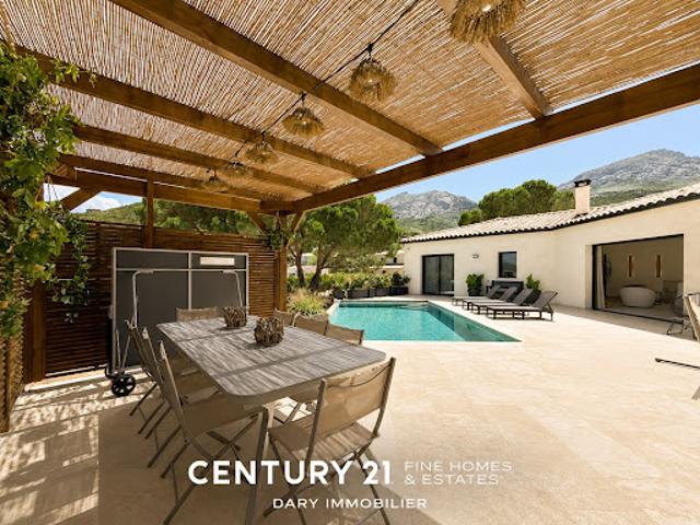 Vente Maison 6 pièces 183.08 m2 Calvi