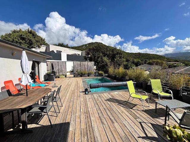Vente Maison 6 pièces 194 m2 Oletta