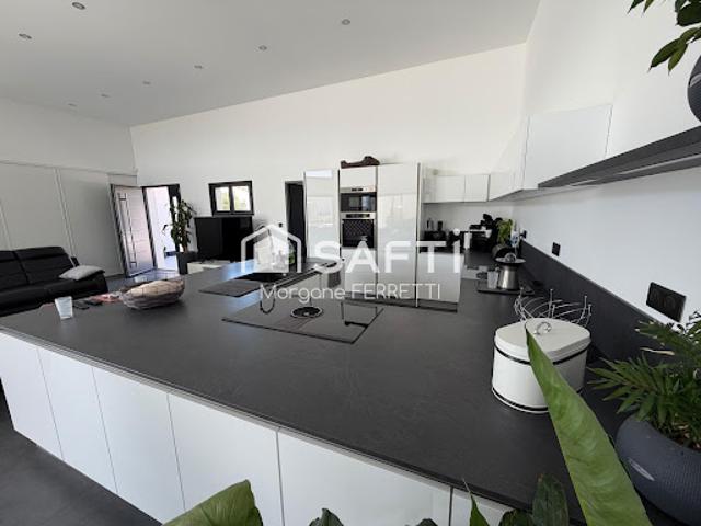 Vente Maison 6 pièces 194 m2 Camplong d'Aude