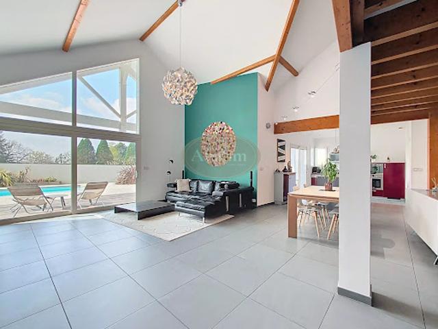Vente Maison 6 pièces 194 m2 Pau
