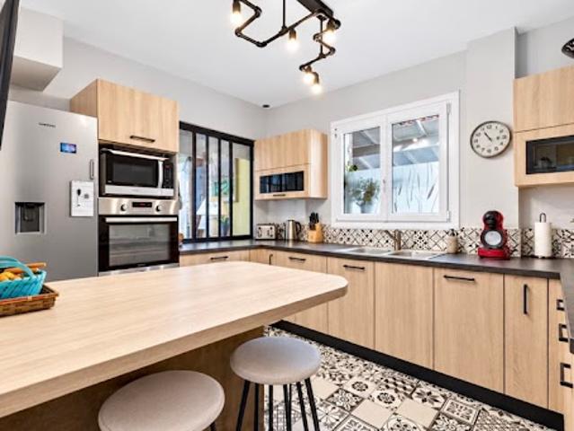 Vente Maison 6 pièces 194 m2 Trélissac