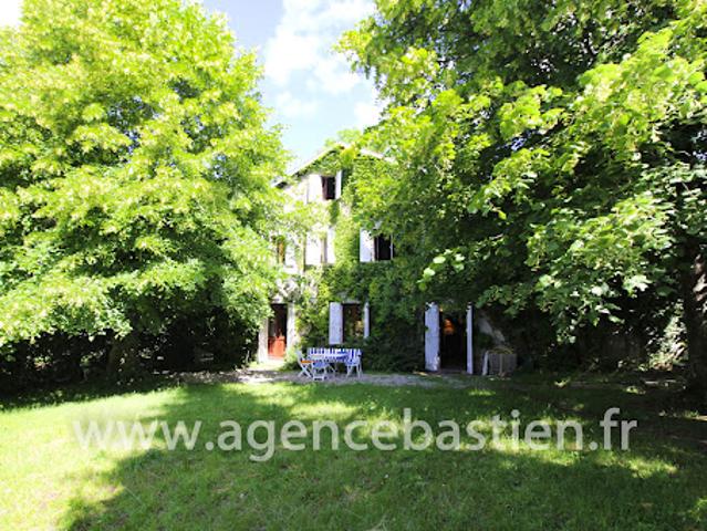 Vente Maison 6 pièces 195 m2 Gex