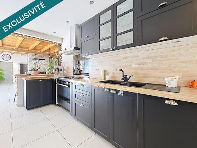 Vente Maison 6 pièces 195 m2 Le Cuing