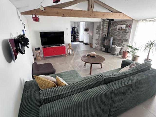 Vente Maison 6 pièces 195 m2 Les Châtelliers Châteaumur