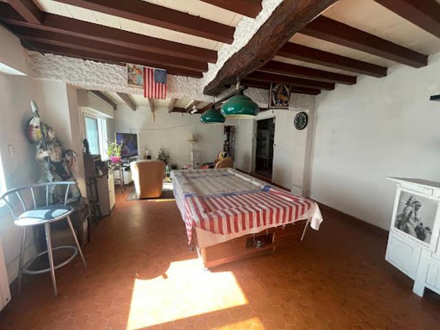 Vente Maison 6 pièces 195 m2 Souprosse